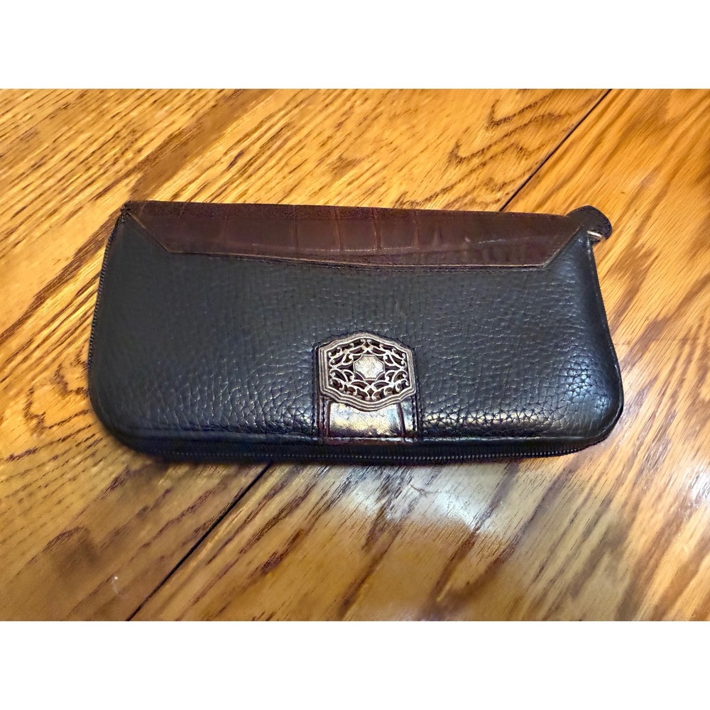 Brighton Black Pebbled Leather Zip Around Wallet Brown Croc Trim Silver Filigree